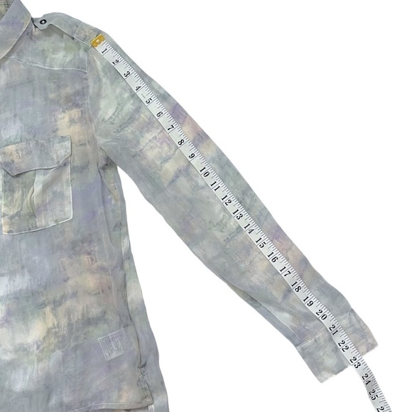 Silence + Noise Semi Sheer Muted Watercolor Button Down Blouse sz S - Picture 11 of 15
